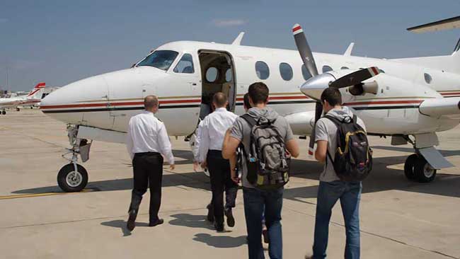 Non-stop flights to Vancouver connecting to charter flights to Campbell River